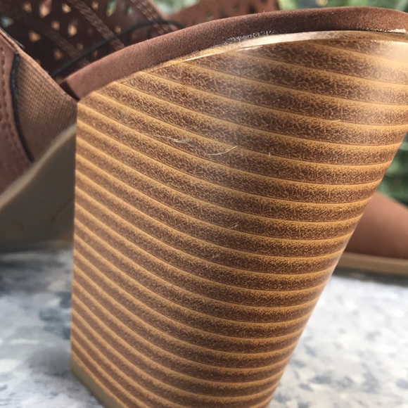 A.N.A Hiro Chocolate Laser Cut Pointed Toe Dress Mules 3.75” Heels WMS 9M✨NWT✨ - Picture 12 of 12